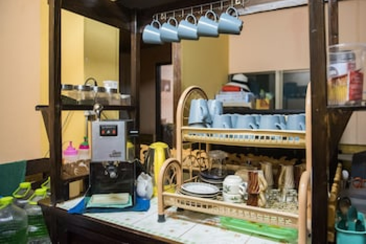 DUTCH GUESTHOUSE