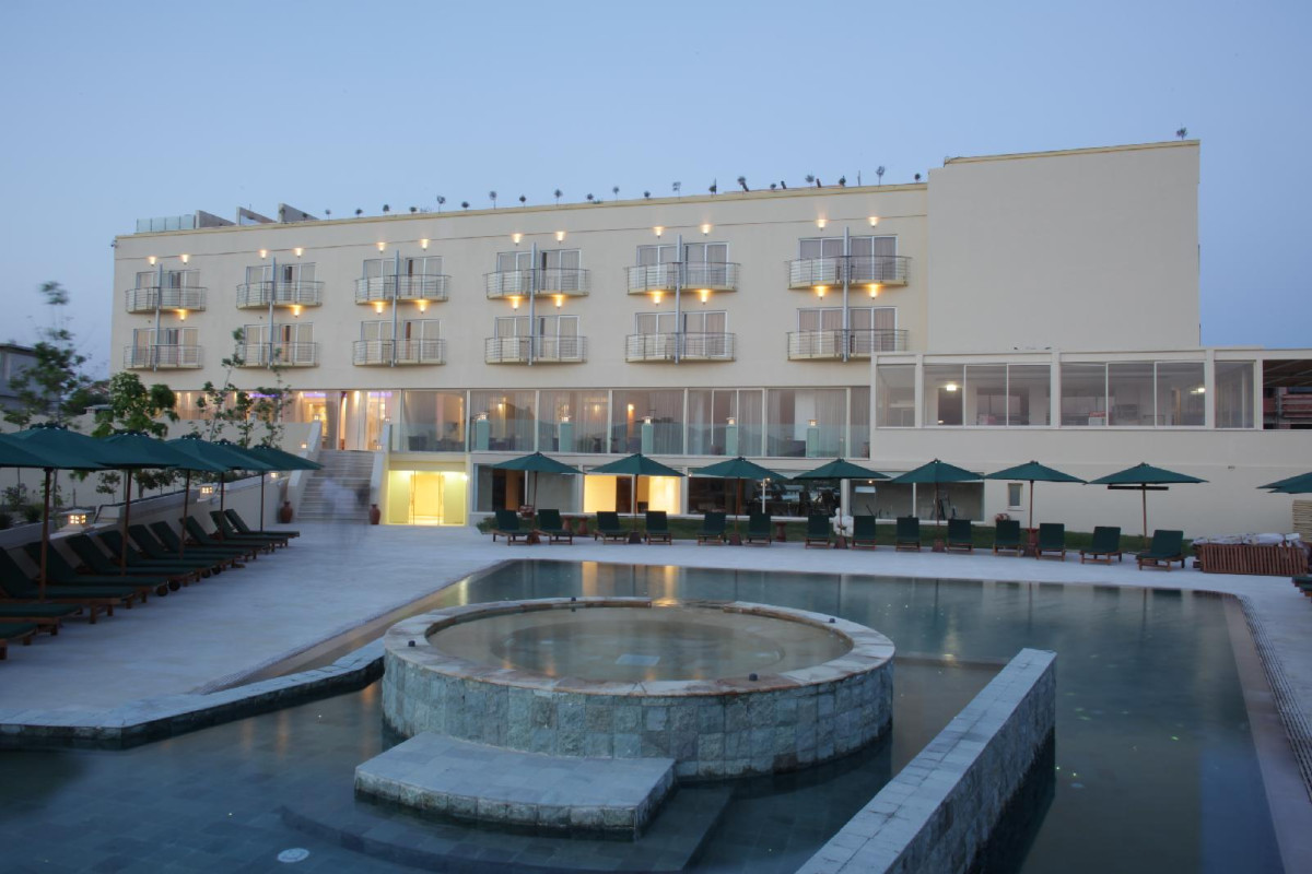 E HOTEL SPA  RESORT CYPRUS