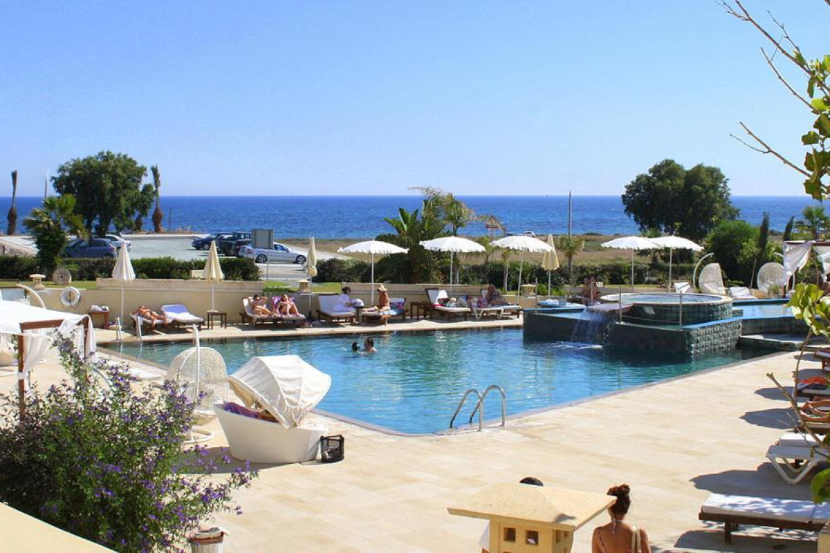 E HOTEL SPA  RESORT CYPRUS
