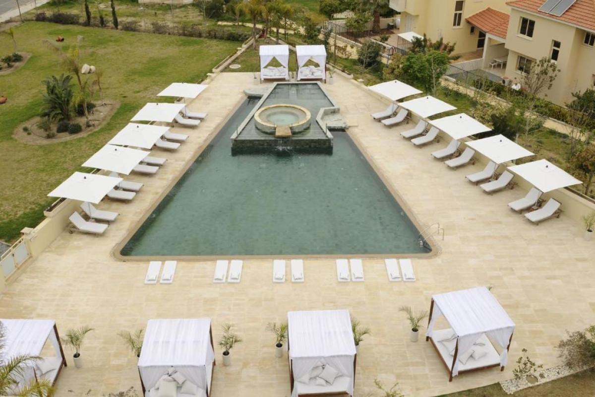 E HOTEL SPA  RESORT