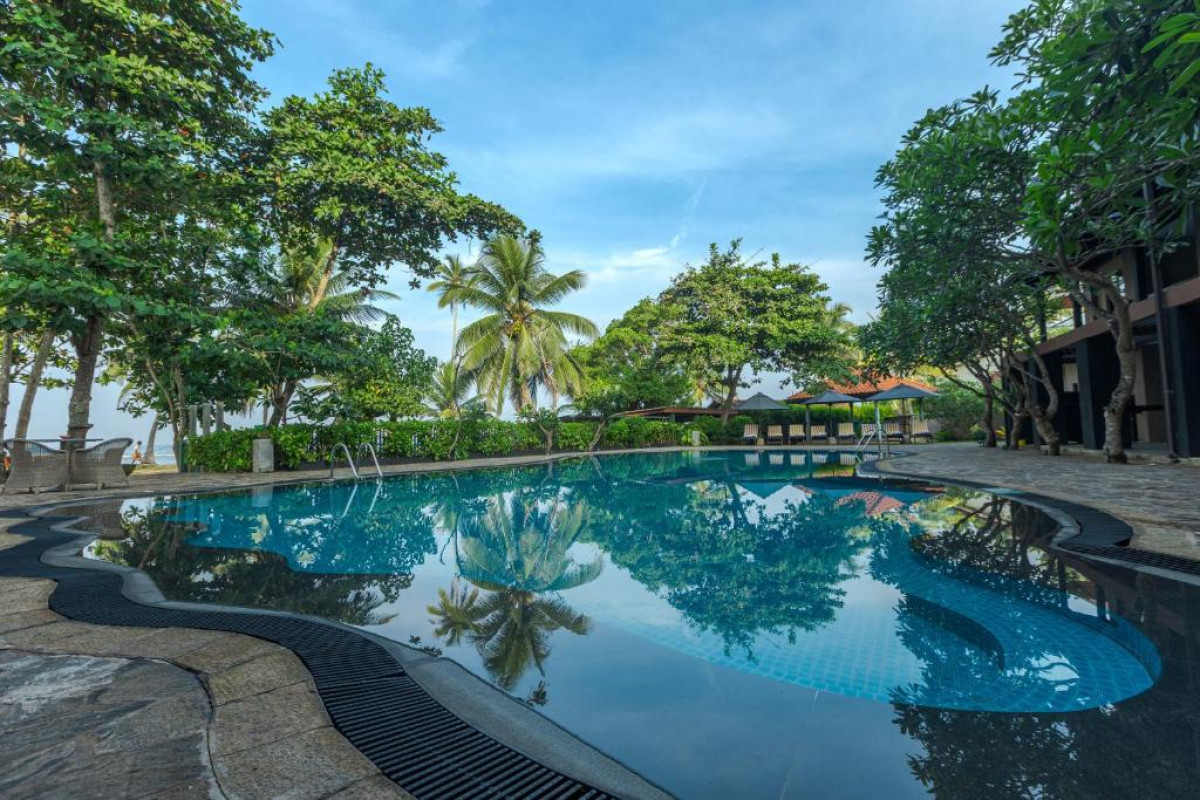 Earl’s Regent Beruwala Resort