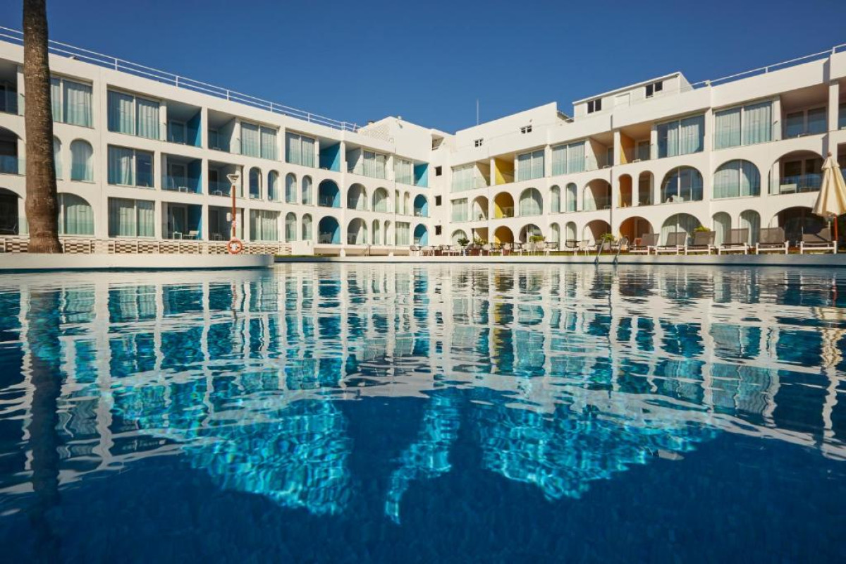 Ebano Hotel Apartments & Spa