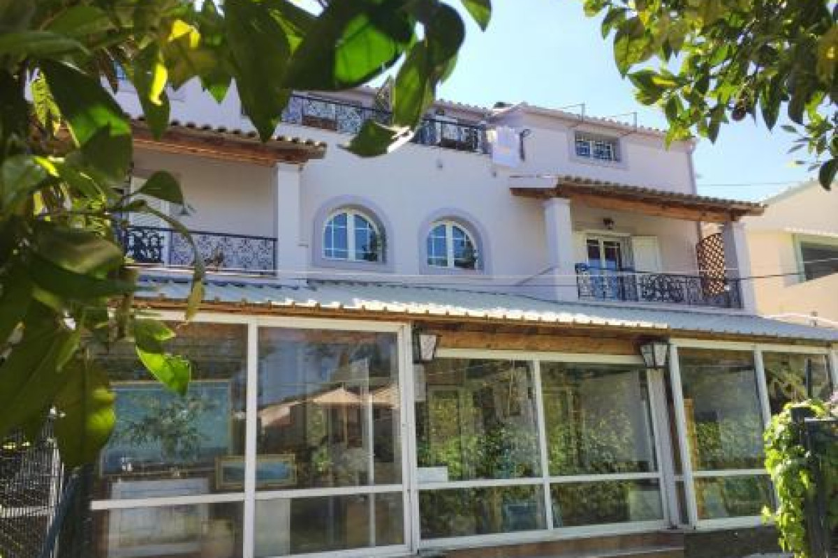 Edem Apartments