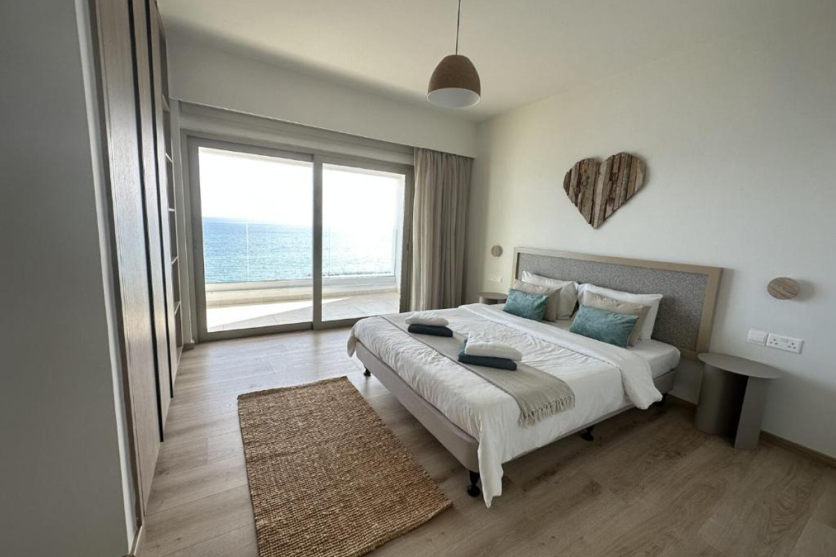 Eden Beach Apartments