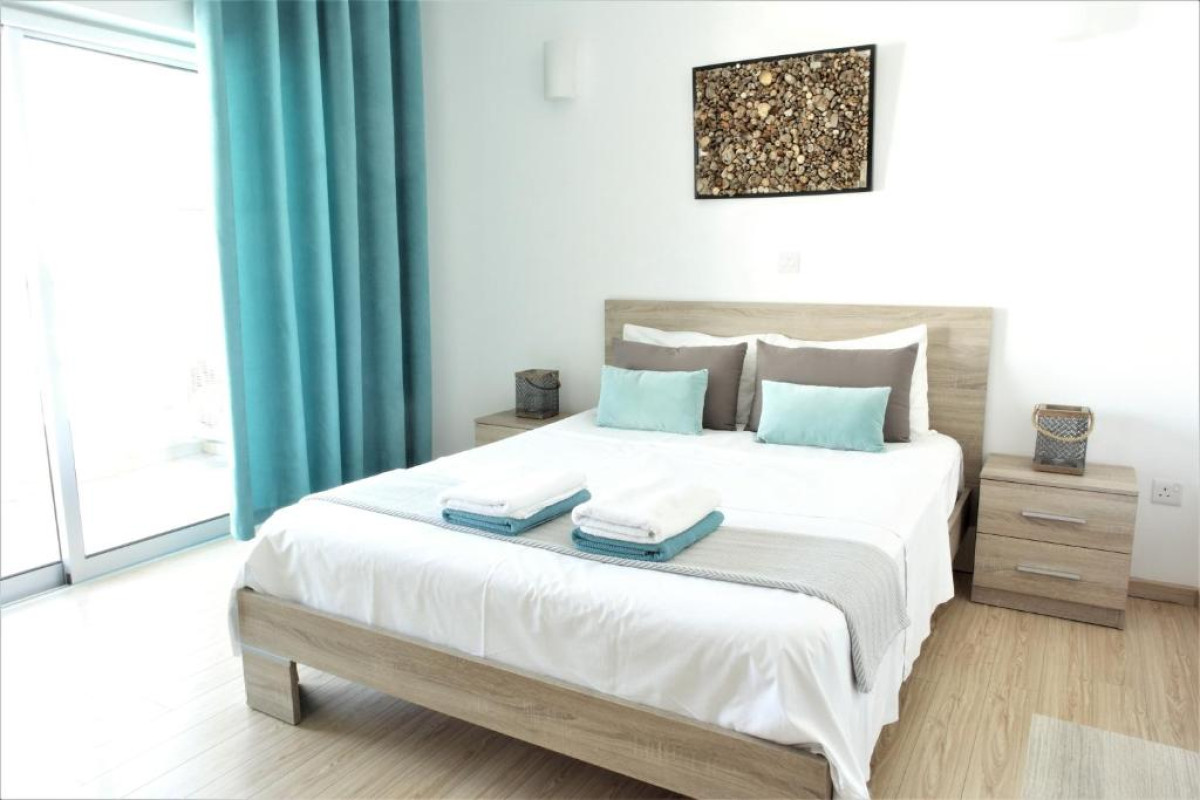 Eden Beach Apartments
