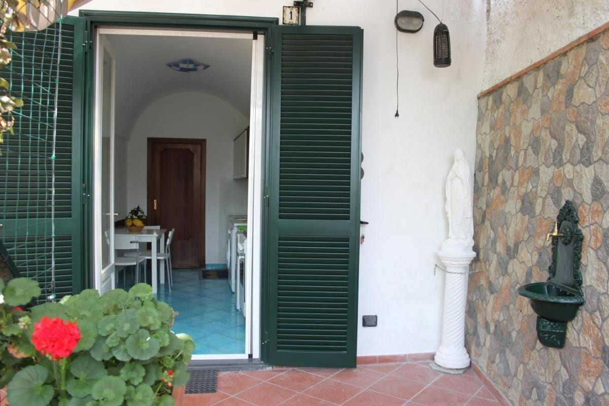 Eden Holiday Apartment