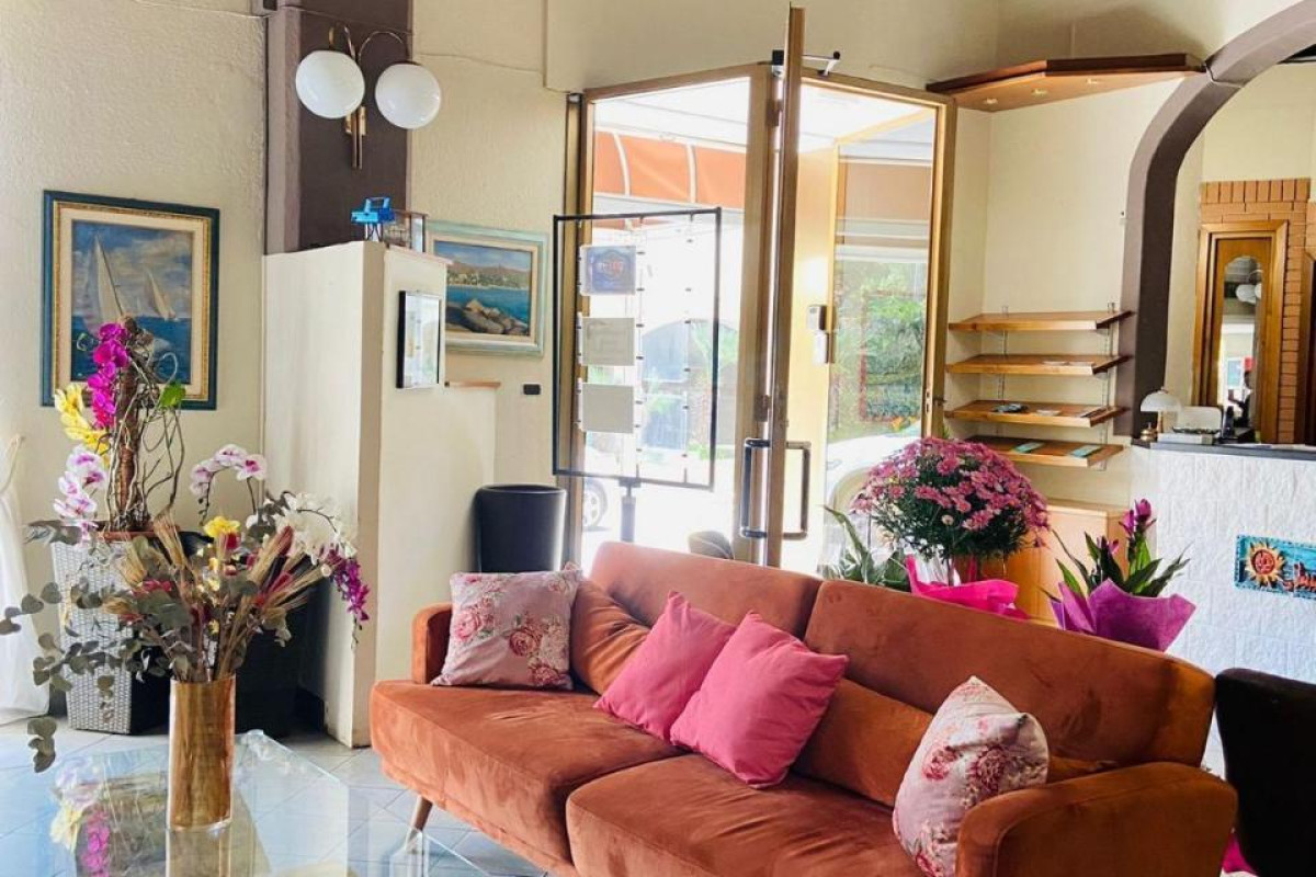 Eden Hotel