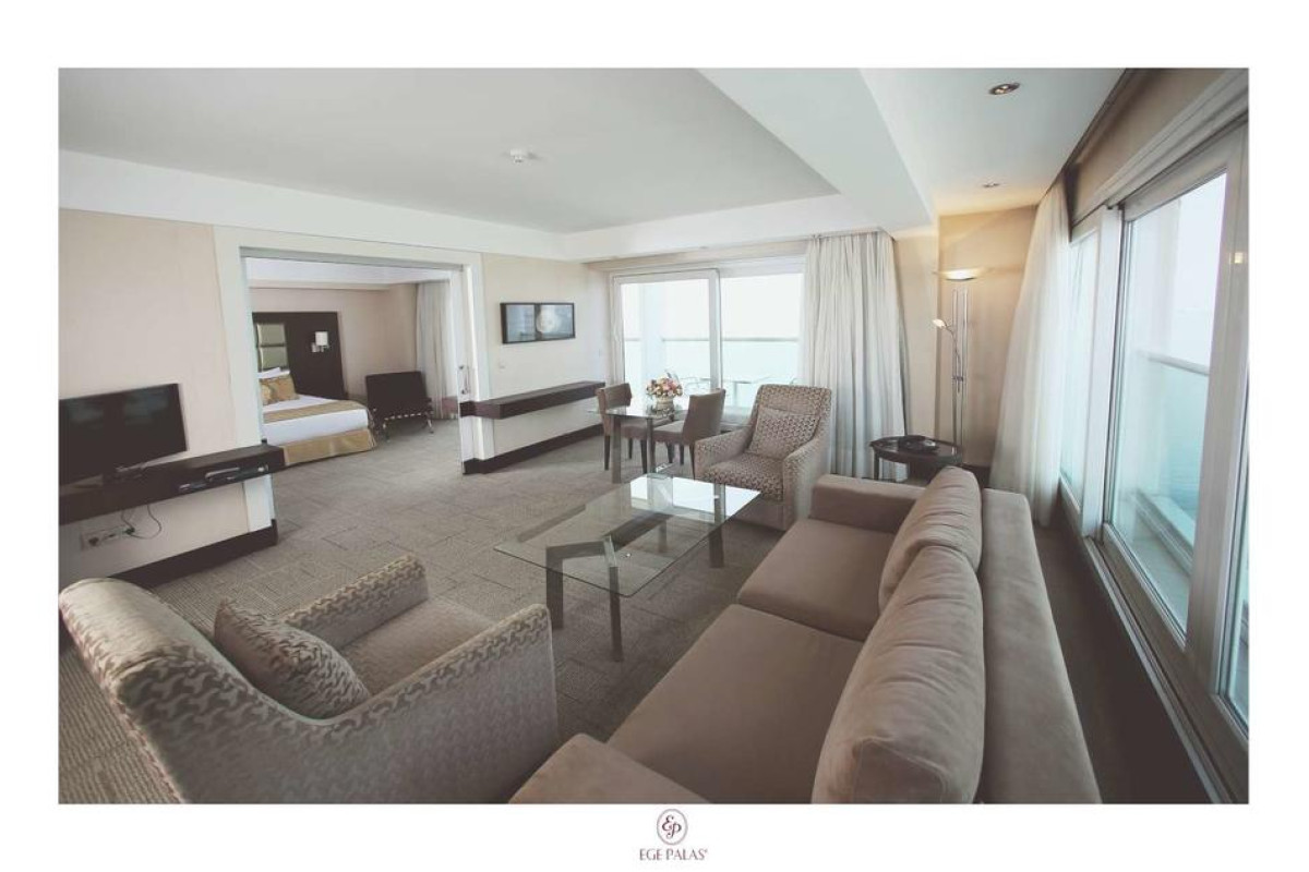 Ege Palas Hotel