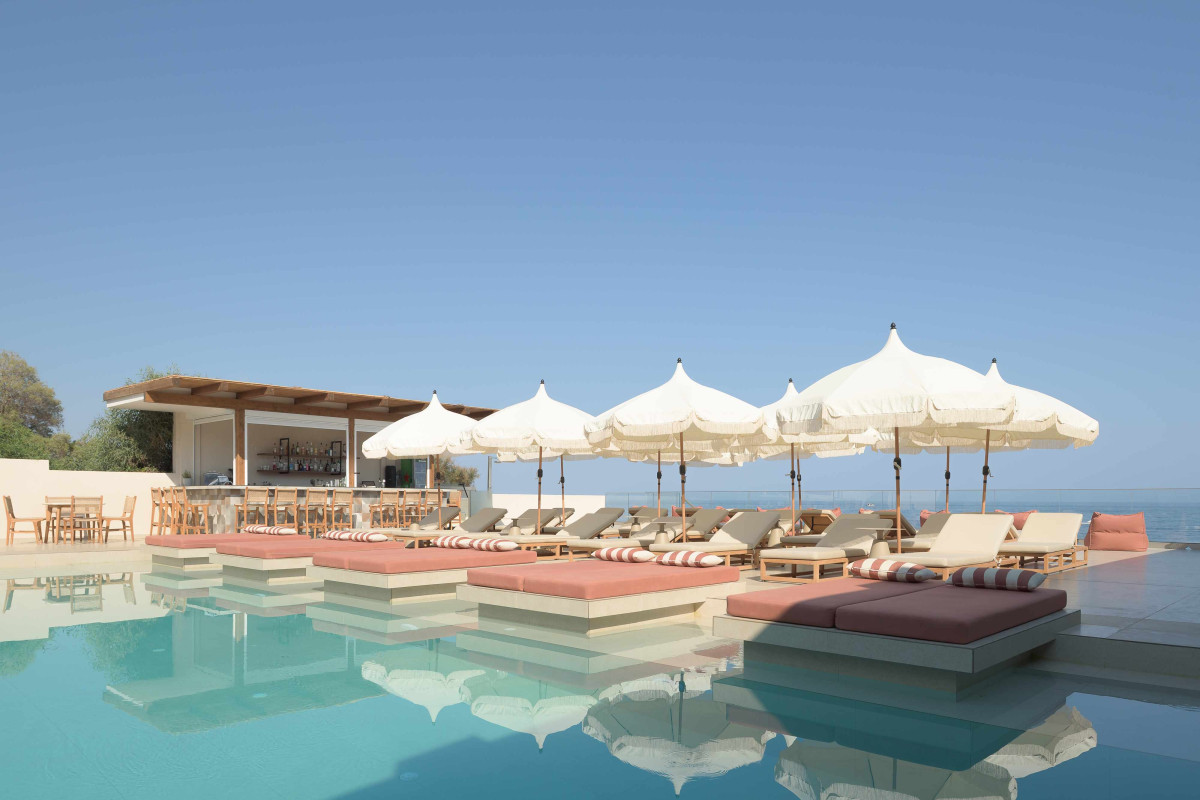 Ekavi Hotel