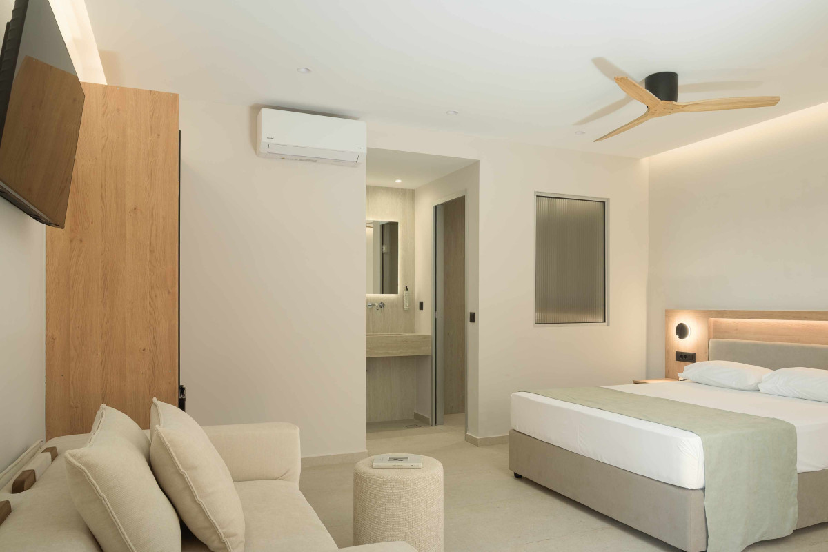 Ekavi Hotel