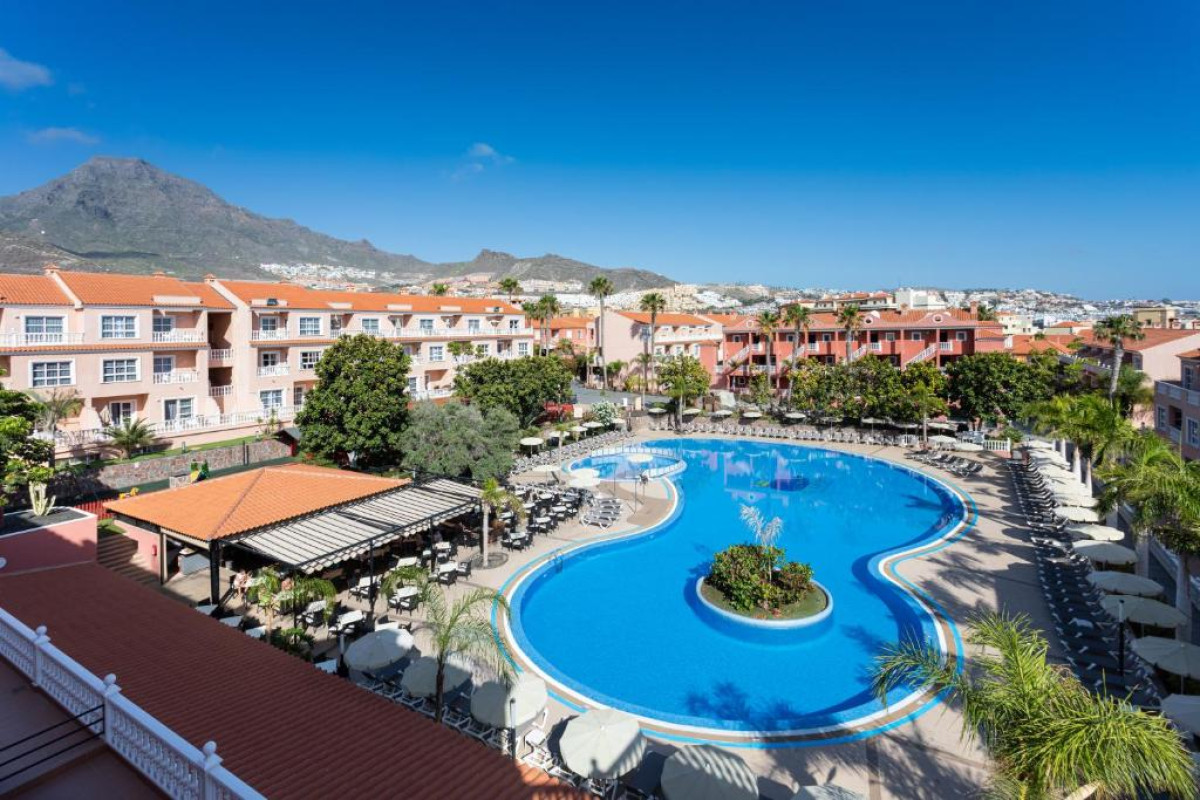El Duque Hotel
