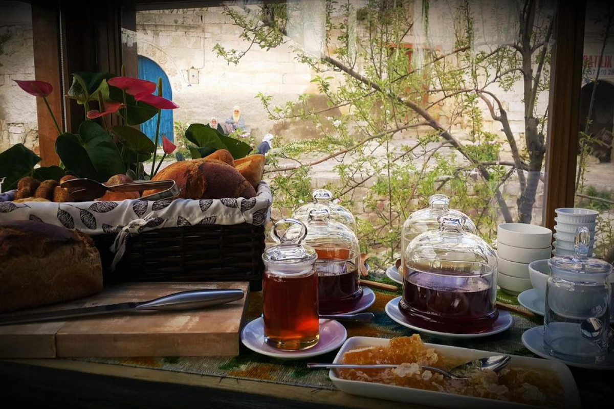 ELAA CAVE HOTEL
