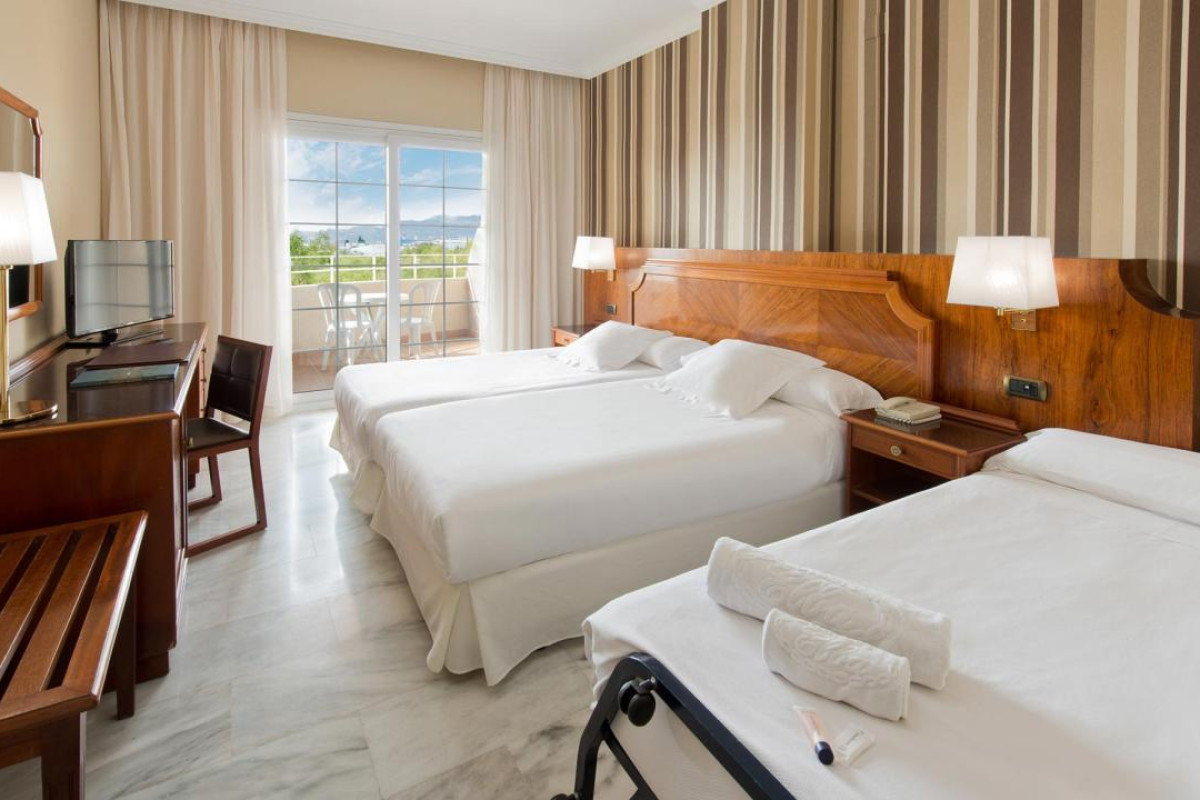 Elba Motril Beach & Business