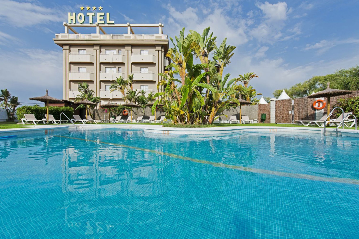 Elba Motril Beach & Business