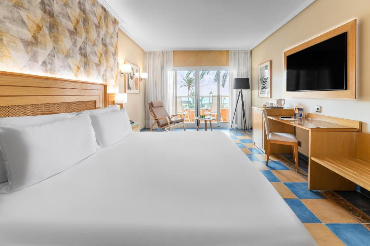 Elba Sara Beach & Golf Resort