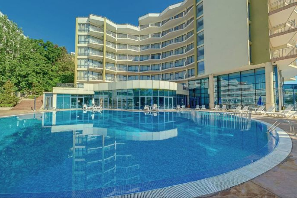ELENA HOTEL