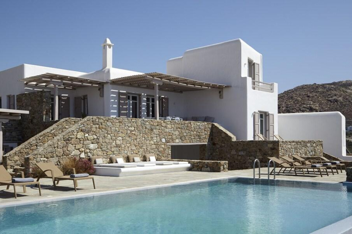 Elia White Residence