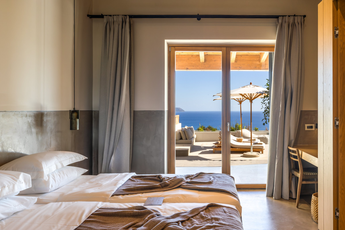 ELIAMOS VILLAS HOTEL AND SPA