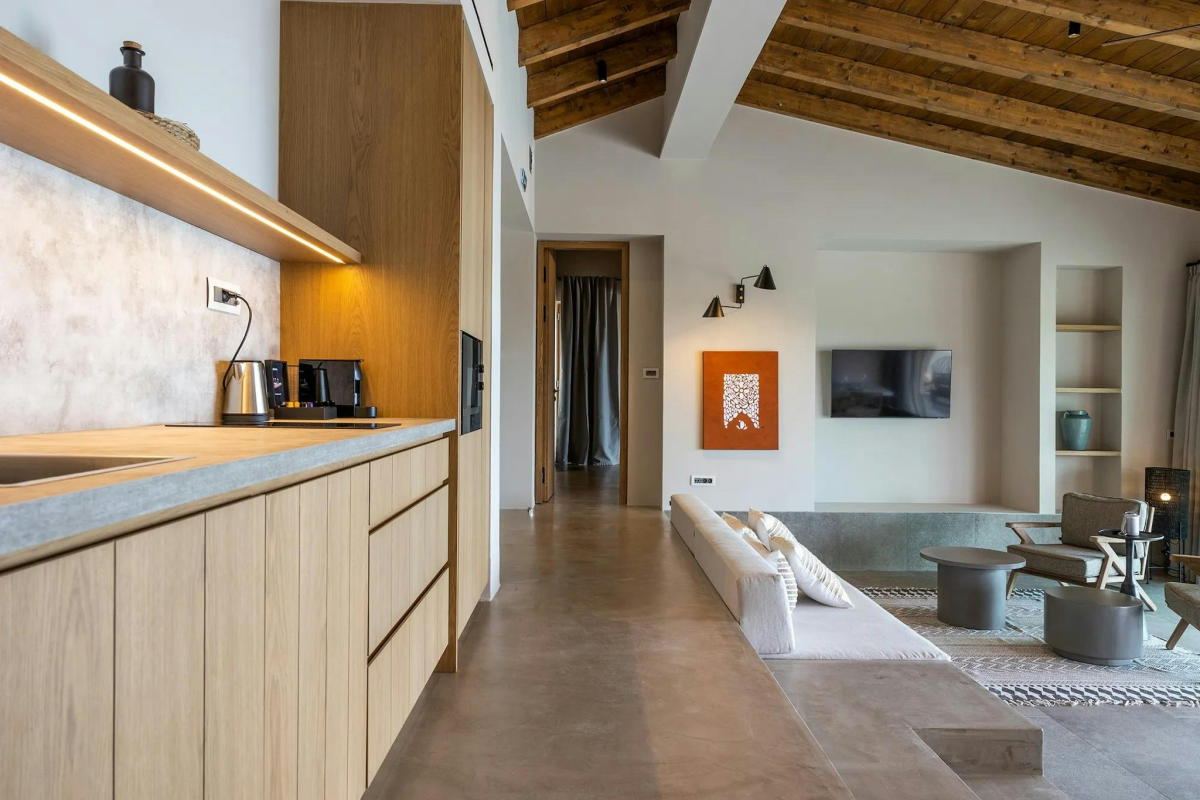 ELIAMOS VILLAS HOTEL AND SPA