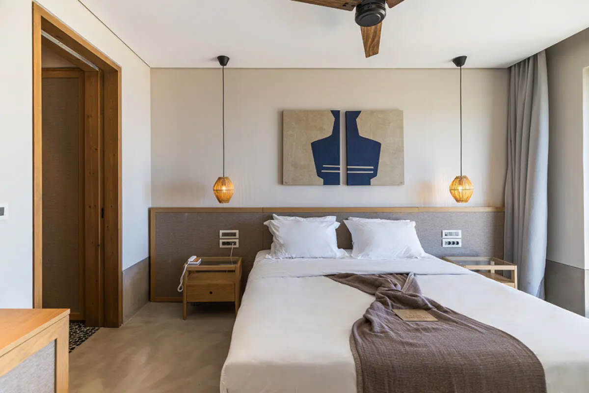 ELIAMOS VILLAS HOTEL AND SPA