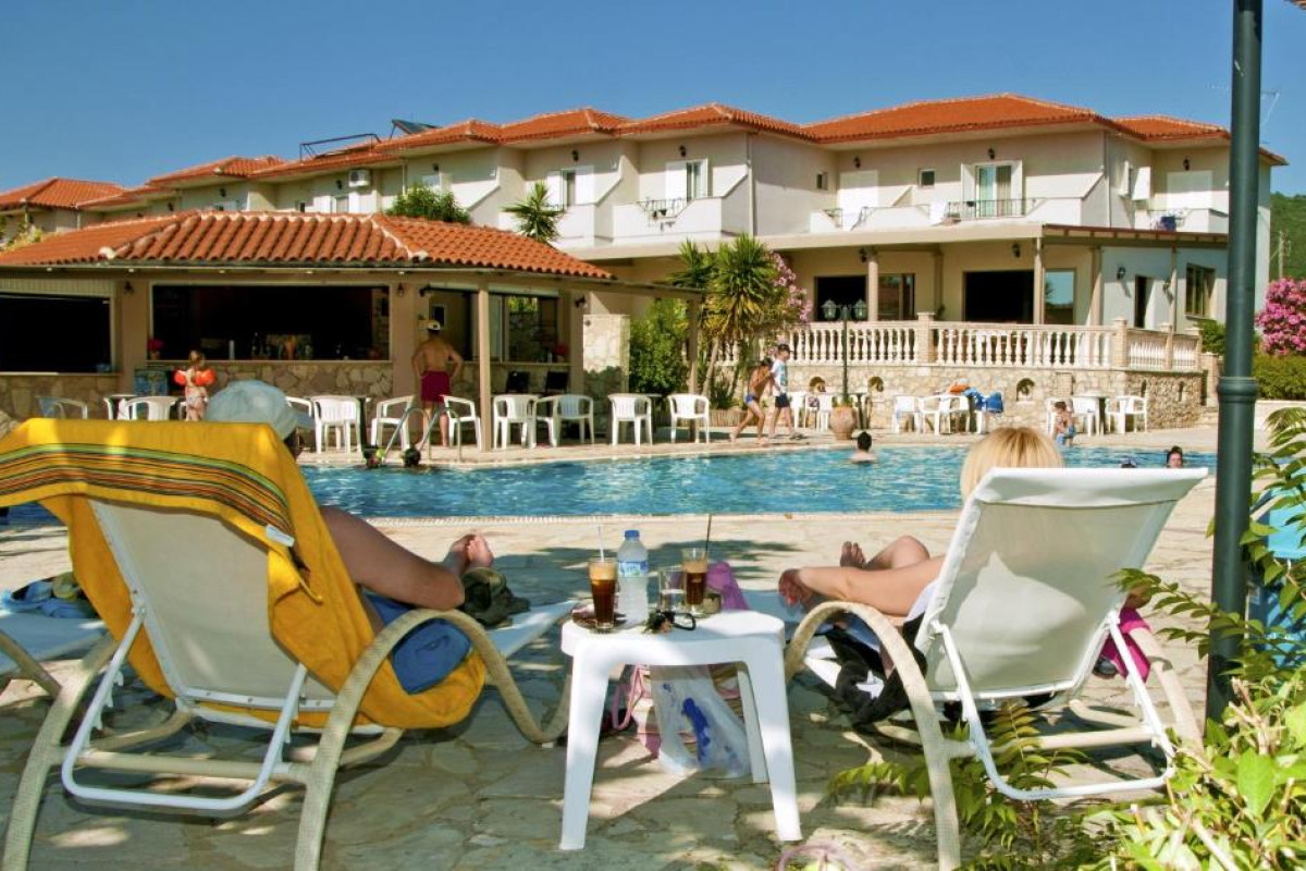 Elina Hotel