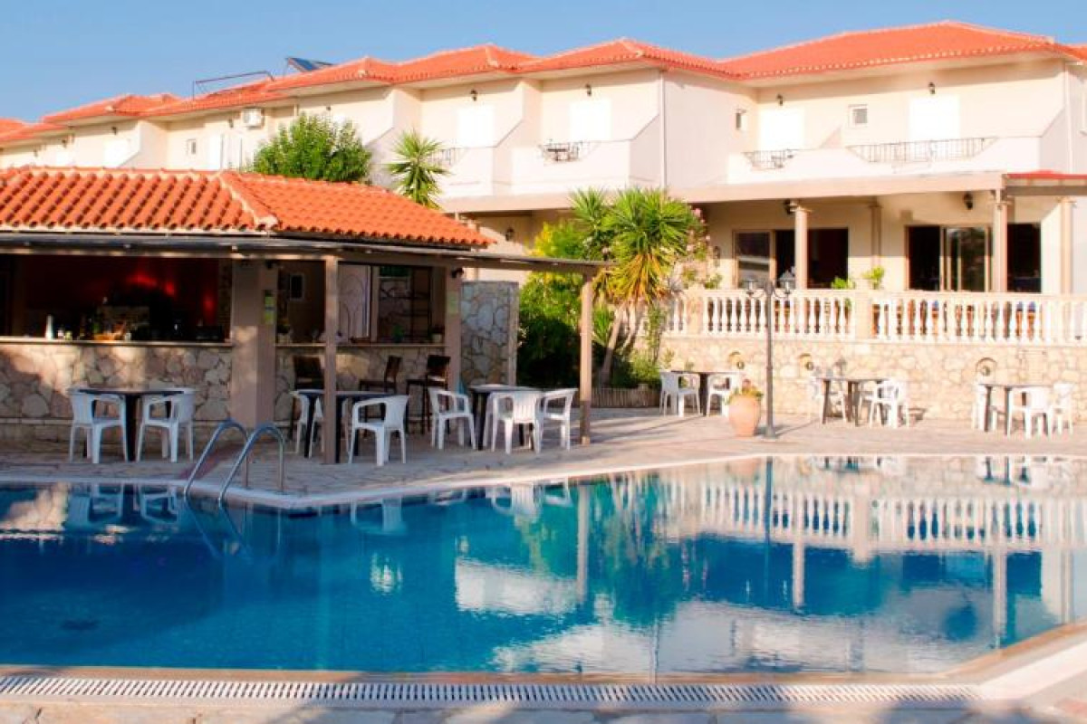 Elina Hotel