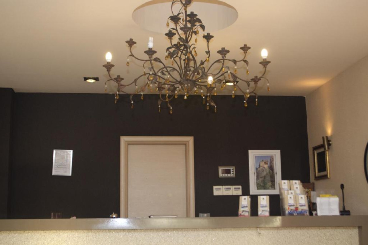Elina Hotel