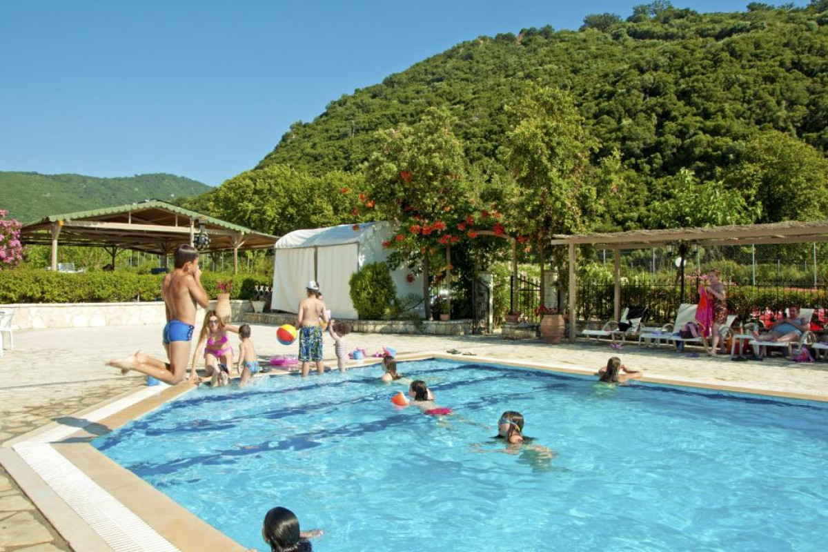 Elina Hotel