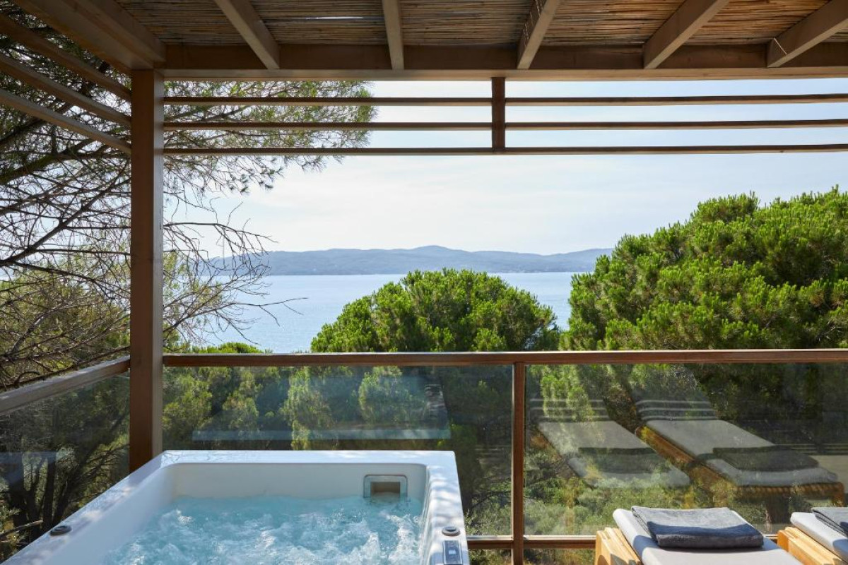 Elivi Skiathos (Koukounaries)
