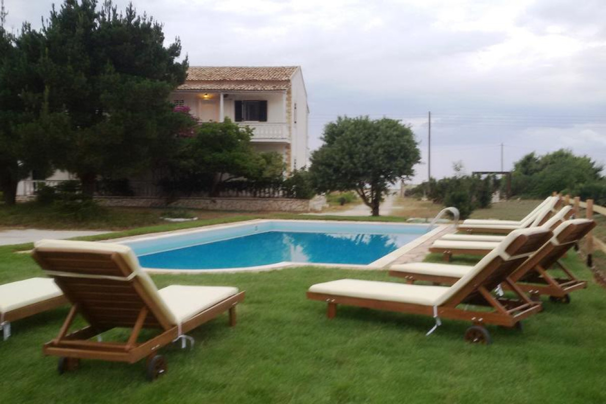 ELLI BEACH VILLAS