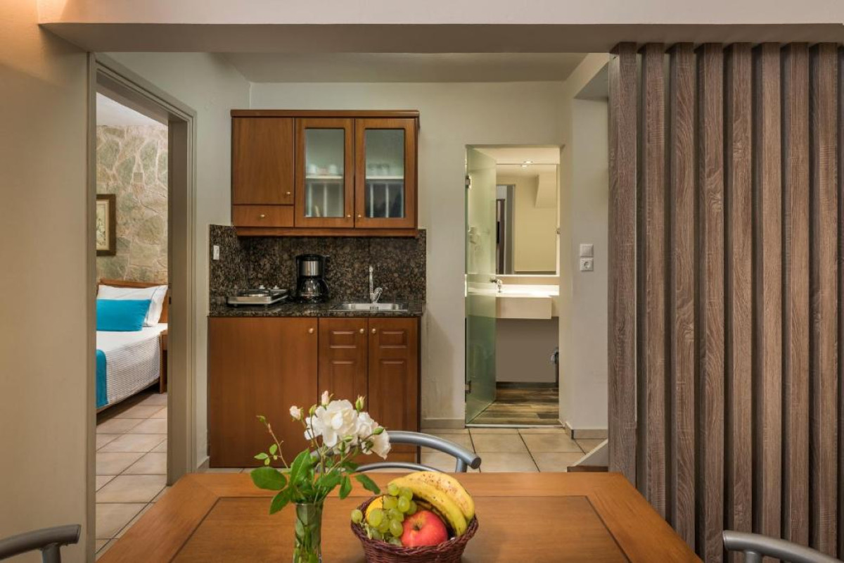 ELOTIS SUITES - AGIA MARINA, CHANIA