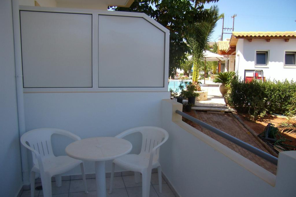 ELPIDA APARTMENTD