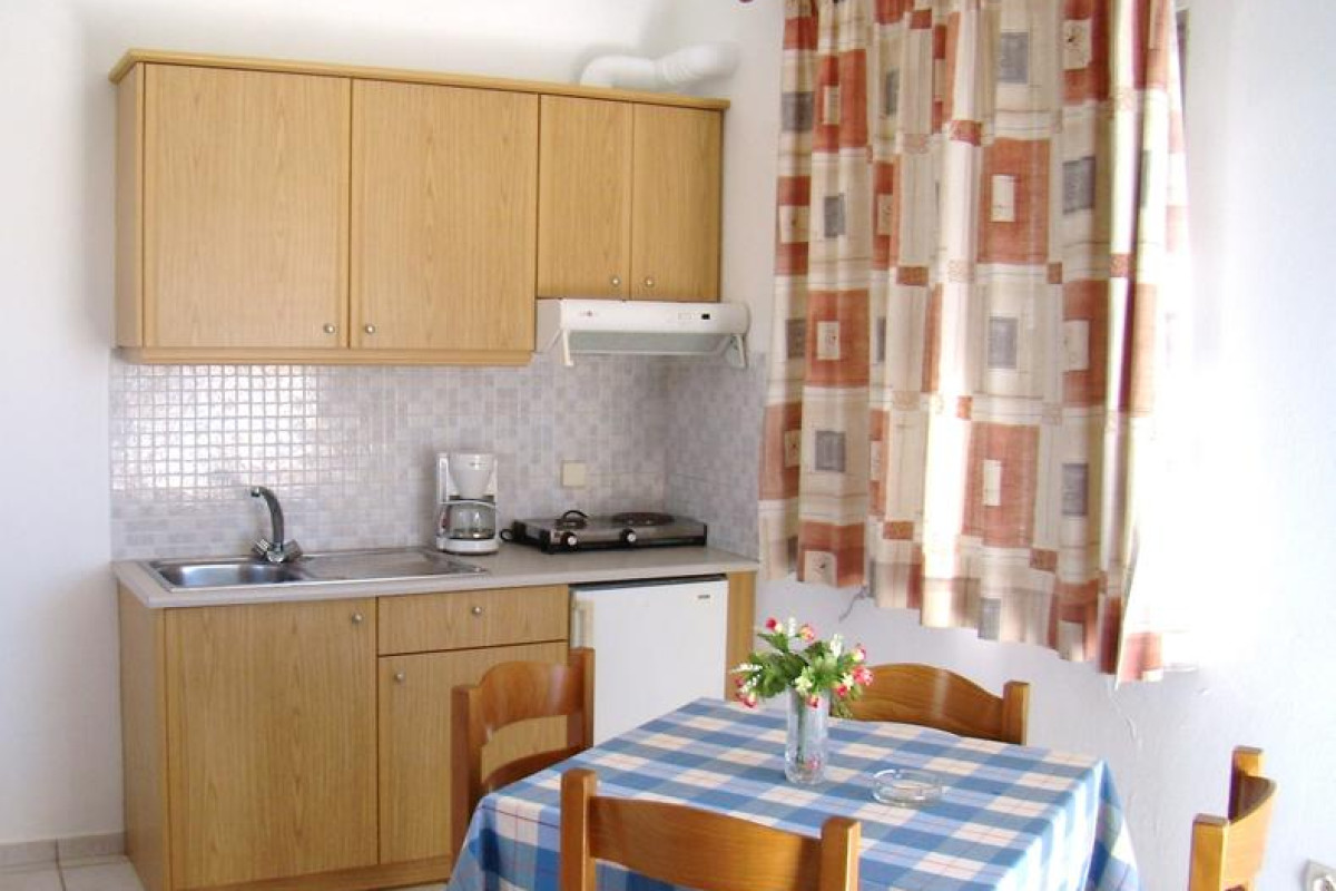 ELPIDA APARTMENTD