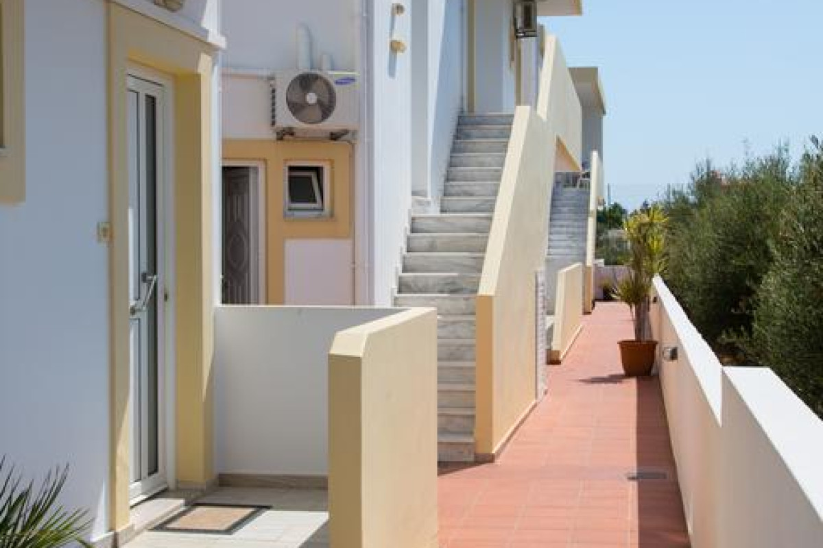ELPIDA APARTMENTD
