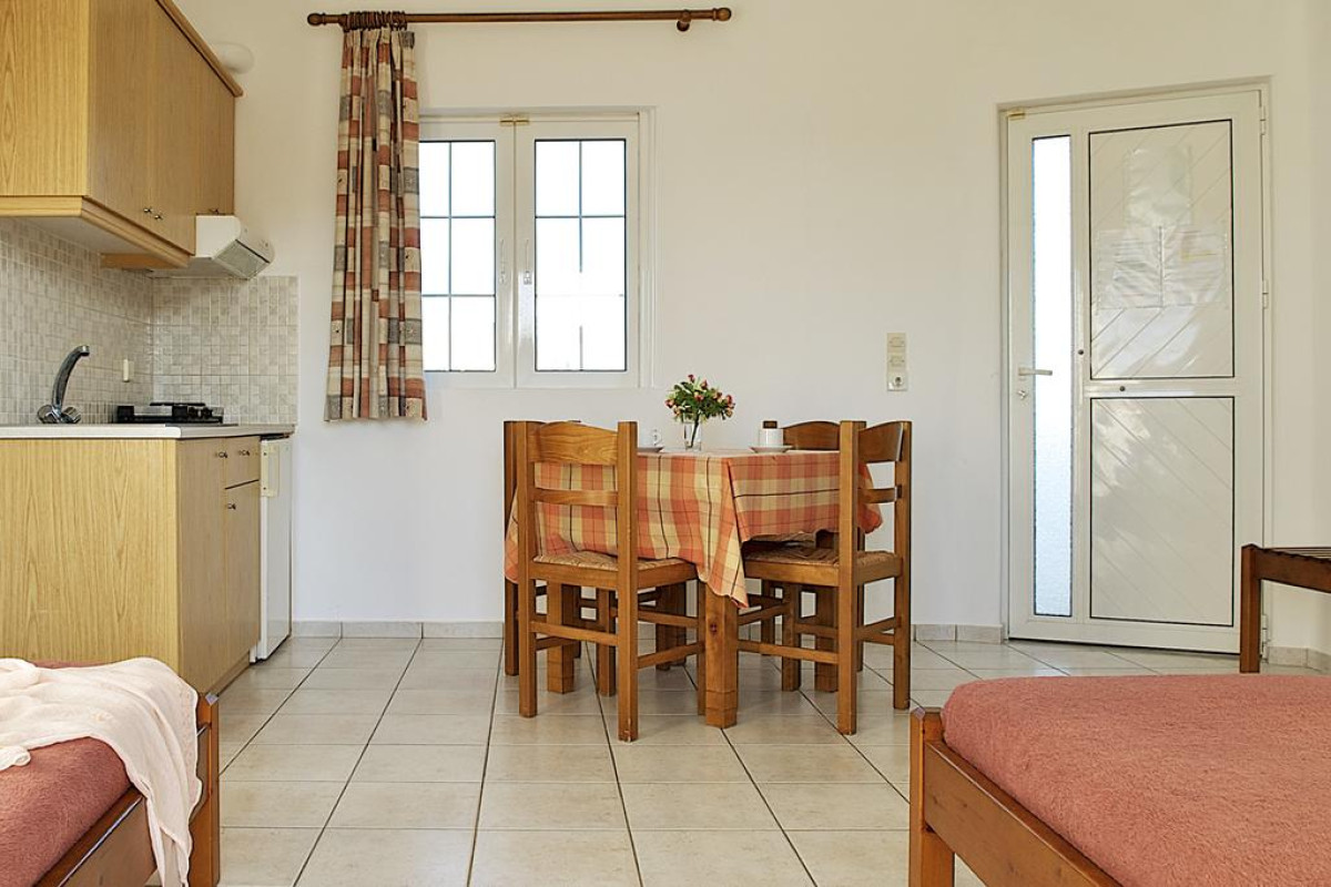 ELPIDA APARTMENTD