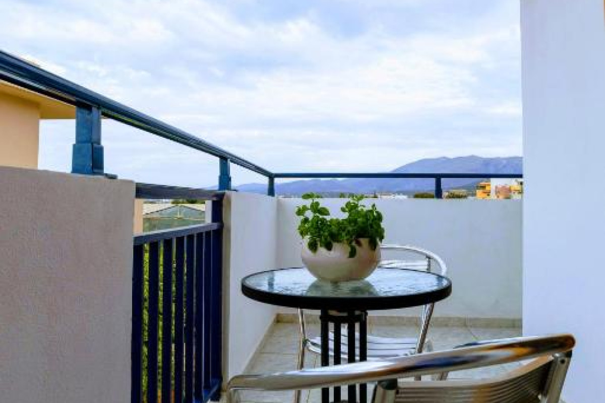 Eltina Apartments