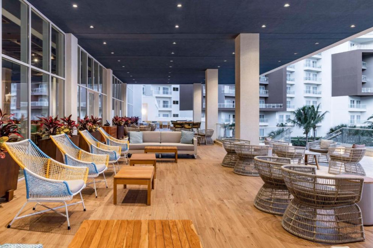 Embassy Suites by Hilton Aruba Resort