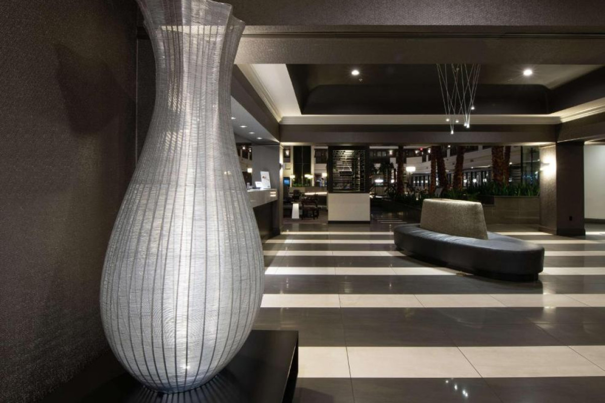 Embassy Suites by Hilton Las Vegas