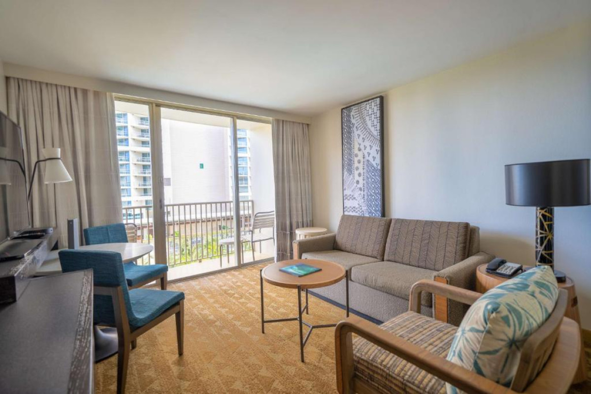 Embassy Suites by Hilton Waikiki Beach Walk