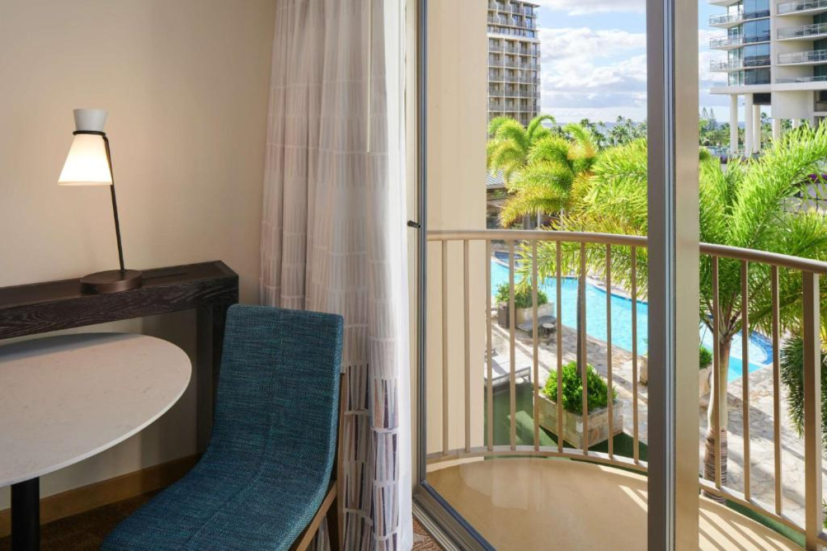 Embassy Suites by Hilton Waikiki Beach Walk