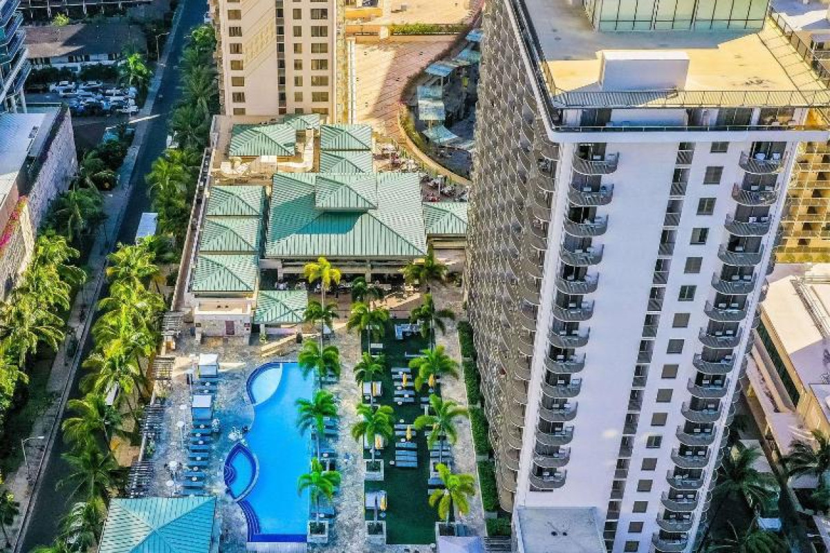 Embassy Suites by Hilton Waikiki Beach Walk
