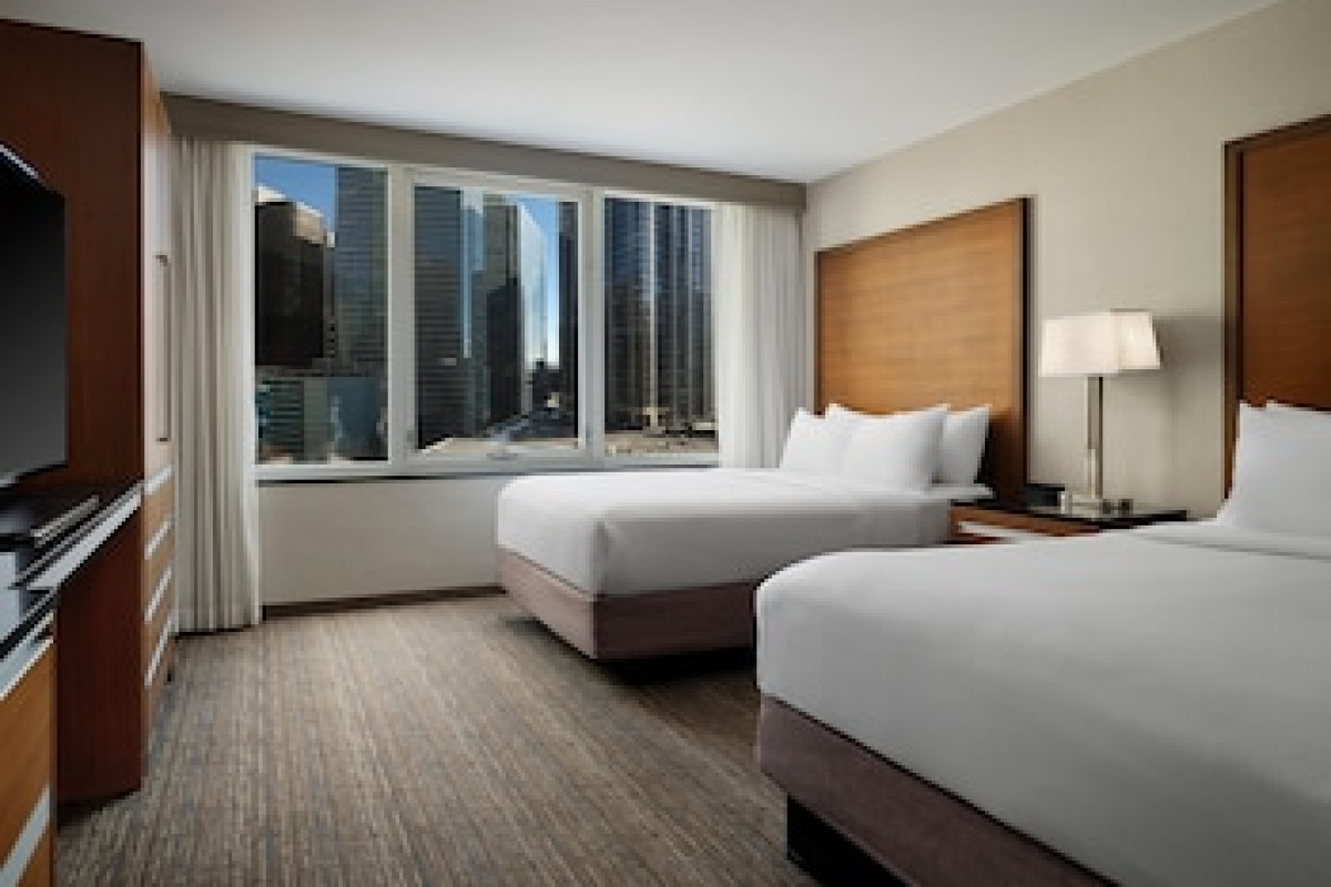 EMBASSY SUITES CHICAGO DOWNTOWN MAGNIFICENT MILE