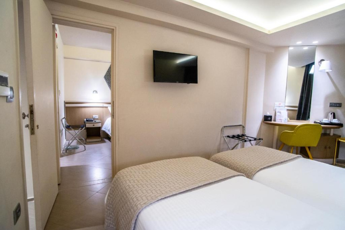 Emmantina Hotel