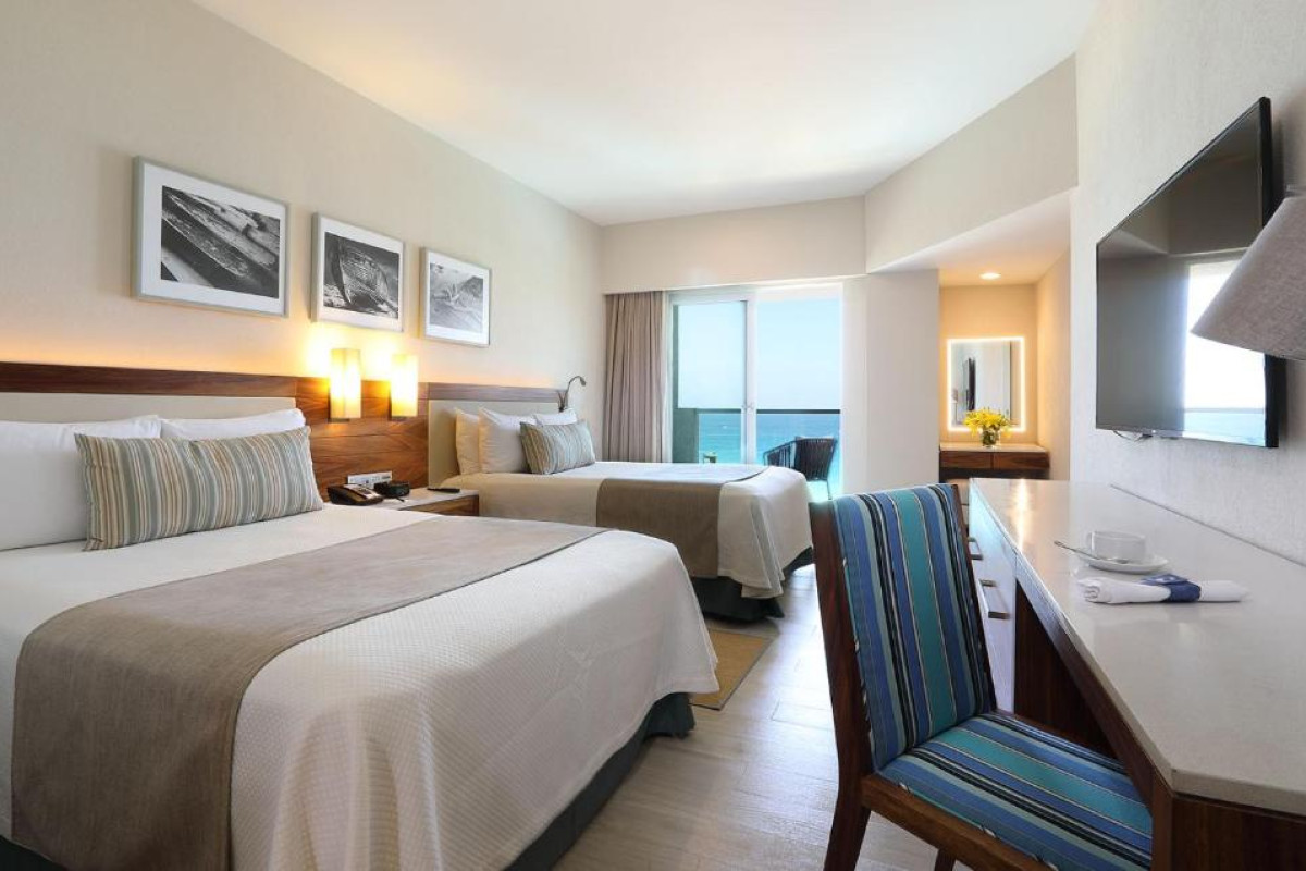 EMPORIO CANCUN