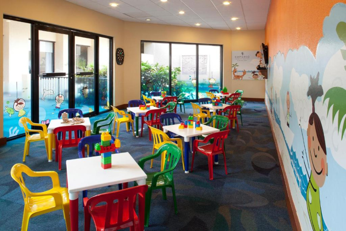 EMPORIO CANCUN