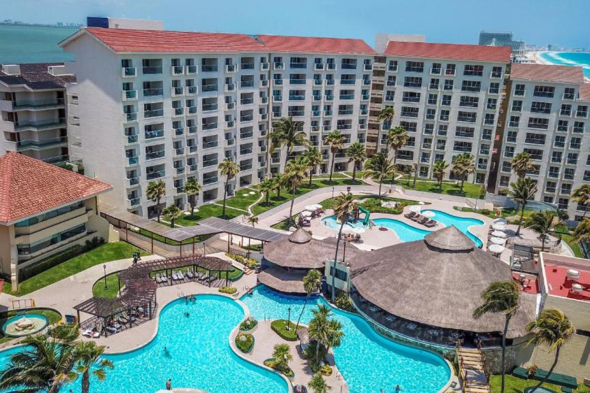 EMPORIO CANCUN