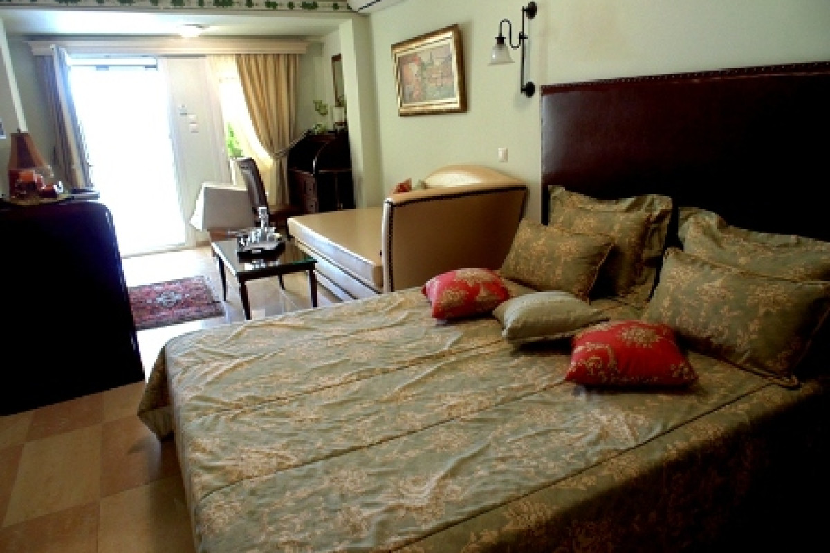 Enavlion Boutique Hotel