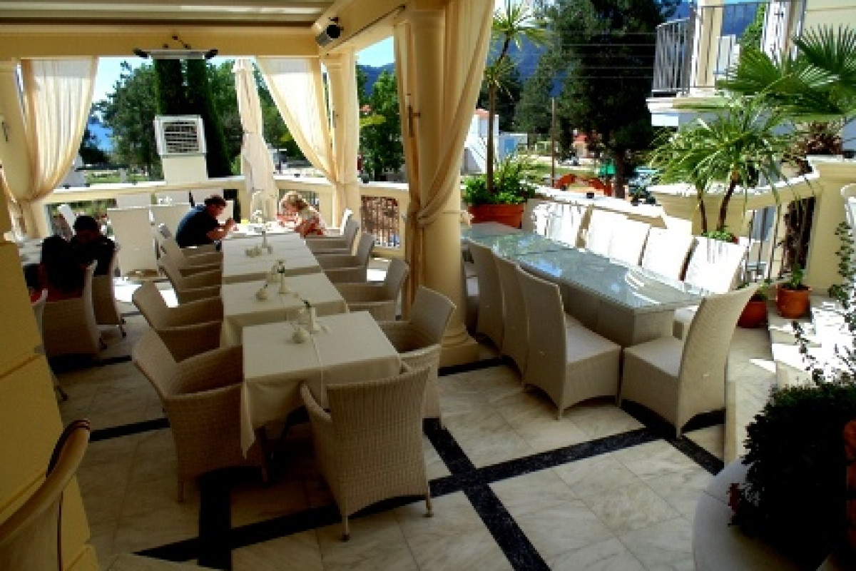 Enavlion Boutique Hotel