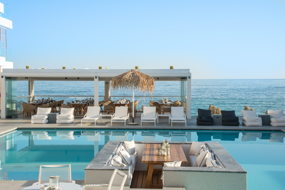 Enorme Ammos Beach Resort