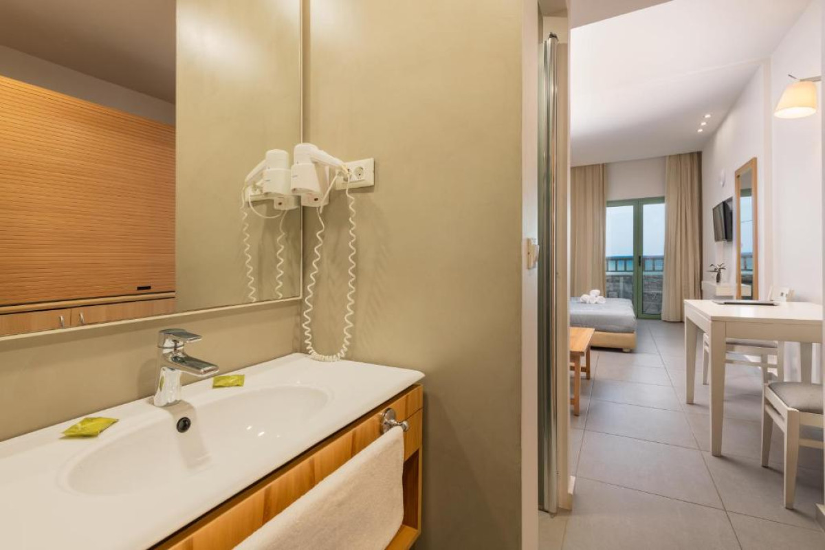 Erato Beach - Adults Only